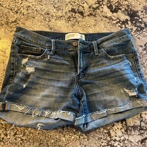 Abercrombie and Fitch lowrise short